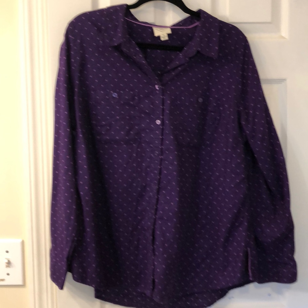 St John’s Bay Purple 1X button long sleeve blouse